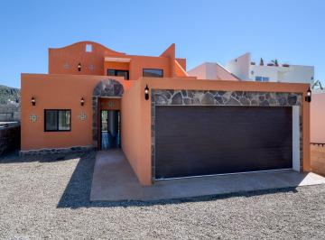 Casa de 3 habitaciones, Ensenada · Casa Nueva con Vista Al Mar Cerca de Playa La Misión – Financiamiento Directo