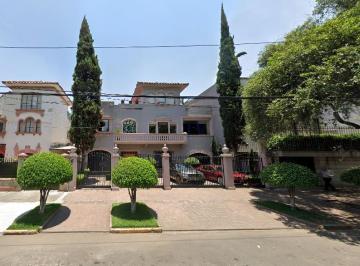 Casa en Venta de 5 habitaciones Polanco · Casa con 410 m² Superficie de Terreno, 5 Recámaras en Remate Bancario en Polanco!