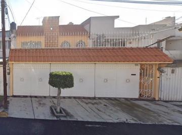 Casa de 5 habitaciones, Coyoacán · Casa en Remate en Coyoacán