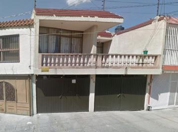 Casa de 4 habitaciones, León · Venta de Casa en Leon Moderno, Leon.