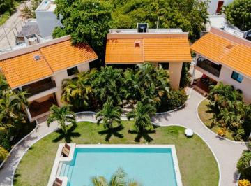 a015aebf46fba442d16bac722b231dba0d7f702b259e675d9b5c435daf1c0e23 · Villa For Sale in Villaggio Montorso | Prime Tulum Location