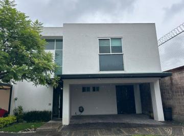Casa de 4 habitaciones, San Andrés Cholula · Renta en Lomas 1, Casa Amplia Cluster