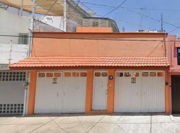 Casa de 3 habitaciones, Coyoacán · Casa en Remate en Coyoacan