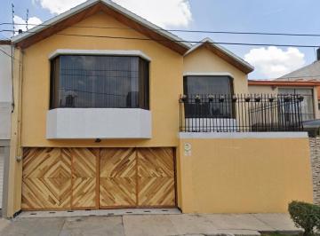 Casa de 3 habitaciones, Naucalpan de Juárez · Casa en Remate en Naucalpan de Juarez