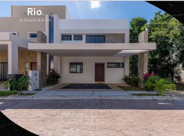Casa · 250m² · 4 Recámaras · 2 Estacionamientos · Casa - Residencial Río