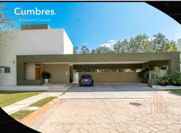 Casa · 450m² · 4 Recámaras · 4 Estacionamientos · Casa - Residencial Cumbres