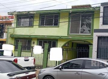 Casa · 429m² · 4 Recámaras · 1 Estacionamiento · Casa en Los Pinos