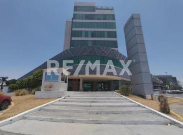 Local comercial · 39m² · 2 Estacionamientos · Local en Renta - (4)