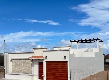 Casa de 3 habitaciones, La Paz · Hermosa Casa en Venta Acabados de Lujo Lista Para Firma
