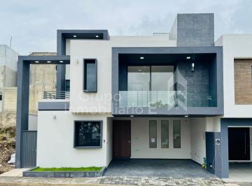 Casa de 4 habitaciones, Xalapa · Casa en Venta con Recámara en Planta Baja en Fracc. Privado Monte Magno, Xalapa