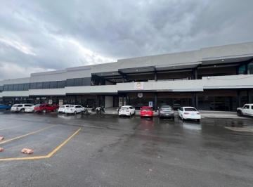 Local comercial · 60m² · Local en Renta Plaza Cima León Guanajuato