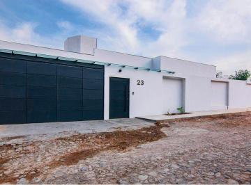 Casa de 2 habitaciones, Chapala · Casa en Venta en Chapala