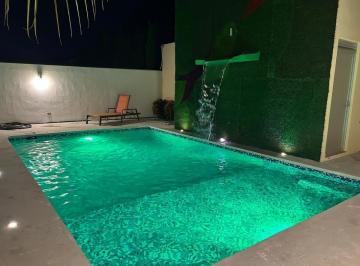 Casa · 264m² · 4 Recámaras · 2 Estacionamientos · Casa en Venta en La Colonia San Antonio Hool
