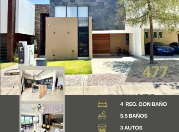 Casa · 400m² · 4 Recámaras · 3 Estacionamientos · Casa en Venta en La Campiña del Bosque 5