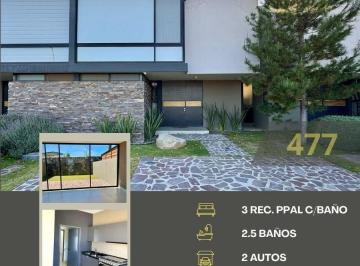 Casa · 240m² · 3 Recámaras · 2 Estacionamientos · Casa en Venta La Campiña Villa Prada