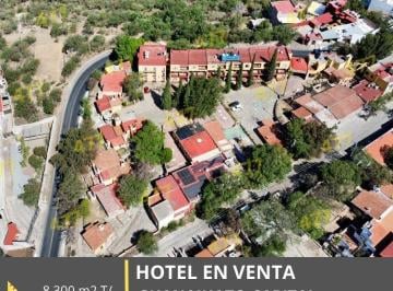 Edificio · 8300m² · 28 Recámaras · 28 Estacionamientos · Hotel en Venta