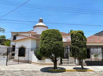 Casa de 4 habitaciones, Saltillo · Casa en Venta en Las Huertas
