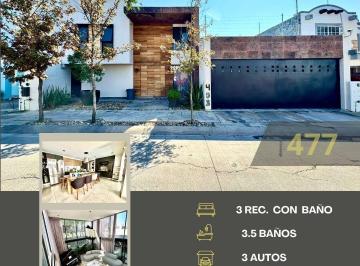 Casa · 320m² · 3 Recámaras · 3 Estacionamientos · Casa en Venta en Haciendas del Campestre