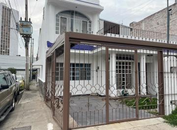 Departamento de 6 habitaciones, Guadalajara · Venta de Casa Cerca de La Glorieta Colón Cerca de Av Americas, plan de San Luis, Circunvalación.