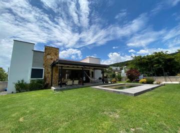 Casa en condominio de 3 habitaciones, Chapala · Casa en Venta en Chapala
