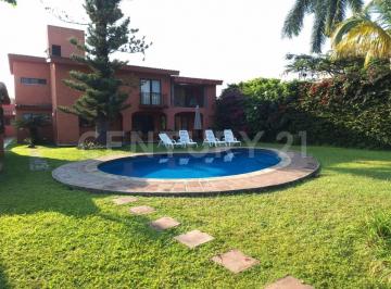 Casa en condominio · 450m² · 3 Recámaras · 3 Estacionamientos · Casa en Venta Colonia Delicias Cuernavaca, Morelos