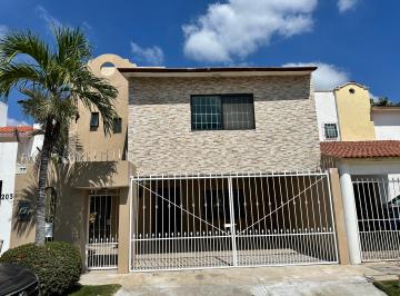 Casa de 4 habitaciones, Centro · Se Renta Casa en Real del Sur