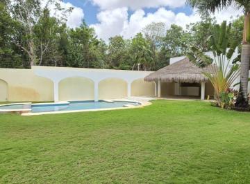 Casa de 3 habitaciones, Cancún · Amplia Casa Familiar en Venta en Alamos I