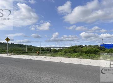 Terreno / Lote · 12000m² · Kl/ en Venta Macrolote en Esquina, con Uso de Suelo Mixto. Urbanizado, con Todos Los Servicios.