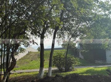 Terreno / Lote · 1800m² · Terreno / Lote en Venta en Loma Prieta