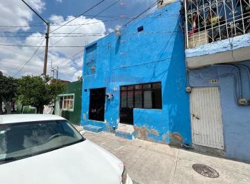 Casa de 3 habitaciones, Guadalajara · Casa con Sótano Cerca de Clinica 110