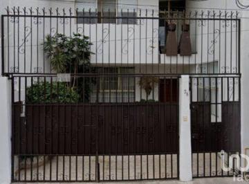 Casa · 285m² · 4 Recámaras · 2 Estacionamientos · Queretaro, Casa en Venta Fraccionamiento San Javier
