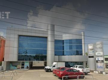 Local comercial · 64m² · 3 Recámaras · 2 Estacionamientos · Local en Petrolera