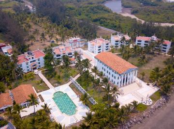 Edificio · 213200000m² · 74 Recámaras · 74 Estacionamientos · Hotel Mare Nostrum Veracruz