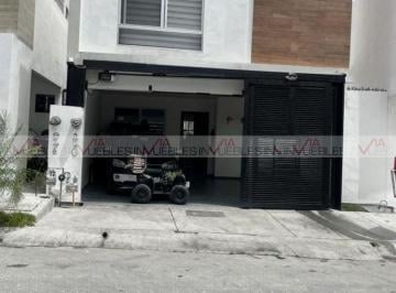 Casa · 159m² · 3 Recámaras · 2 Estacionamientos · Casa en Venta en García