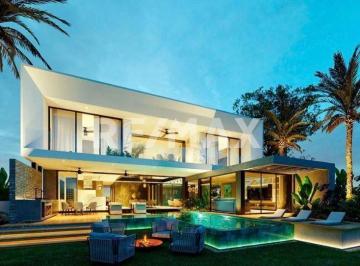 Casa · 725m² · 5 Recámaras · 4 Estacionamientos · Residencia en Venta en Yucatán Country Club con Vista Al Campo de Golf - (4)