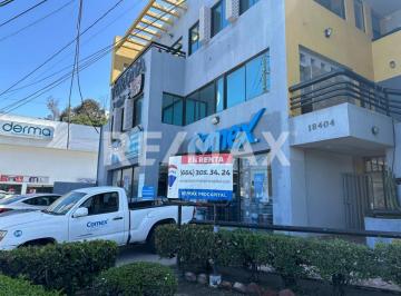 Local comercial · 350m² · 50 Estacionamientos · Local Comercial en Renta, Blvd. Insurgentes Tijuana - (4)