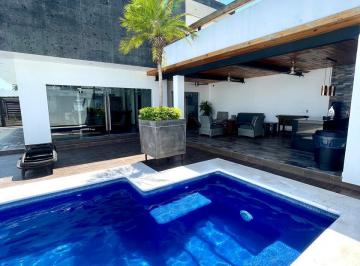 Casa en condominio de 6 habitaciones, Jojutla · Casa en Teques
