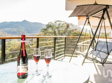Casa · 175m² · 3 Recámaras · 3 Estacionamientos · Cabaña en Venta Amealco Amueblada