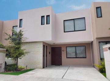 Casa de 3 habitaciones, Querétaro · Casa en Venta en Virrey de Cataluña III Querétaro