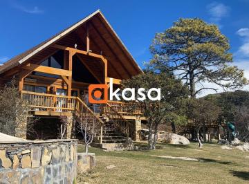 Villa de 4 habitaciones, Arteaga · Cabaña en Monterreal, Arteaga, Coah.