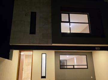 Casa en condominio de 3 habitaciones, León · Casa en Venta – Tabachines