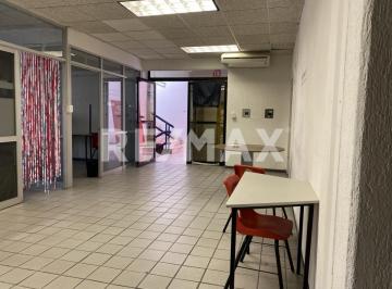 Local comercial · 302m² · 1 Recámara · 6 Estacionamientos · Local en Primer Piso con Elevador Frente a Plaza de Las Américas - (4)