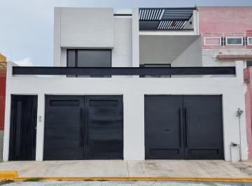 Casa de 4 habitaciones, Pachuca · Casa en Venta en La Moraleja Pachuca