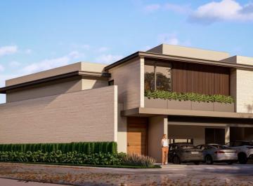 Casa · 495m² · 4 Recámaras · 3 Estacionamientos · Casa en Club de Golf La Loma