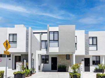 Casa de 3 habitaciones, León · Casa en Venta en Leon Gto en Zona Norte Cerca de La Antorcha 3 Recamaras Fraccionamiento Privado