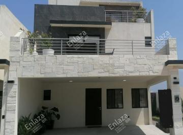 Casa en Venta en Dominio Cumbres 3 Niveles · Casa en Venta en Dominio Cumbres 3 Niveles