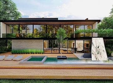 Casa · 600m² · 4 Recámaras · 4 Estacionamientos · Casa en Preventa Club de Golf El Santuario, Valle de Bravo