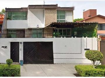 Casa de 4 habitaciones, Coyoacán · ¡Excelente Oportunidad! Casa en Venta, Muy por Debajo del Costo Comercial!