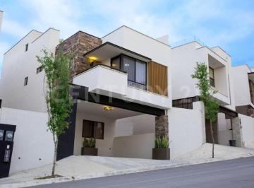 Casa · 119m² · 3 Recámaras · Casa en Venta en Carretera Nacional, Monterrey, Nuevo León