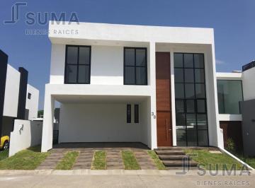 Casa · 310m² · 3 Recámaras · 2 Estacionamientos · Casa en Venta en Col. Punta Tiburón, Alvarado Veracruz.